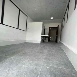 Cho Thuê Phòng Ban Công Sẵn Máy Lạnh Gần Luỹ Bán Bích - ĐH Văn Hiến