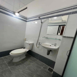 Cho Thuê Phòng Ban Công Sẵn Máy Lạnh Gần Luỹ Bán Bích - ĐH Văn Hiến