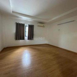 nhà 3 lầu hẻm 740 quốc lộ 13 4pn 100m2 nhà mới gần chợ Đầu Mối