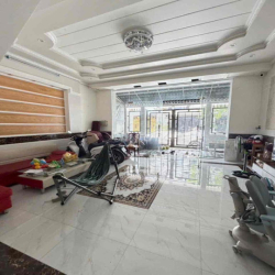 Nhà lầu full nội thất KdC Nam Long 2