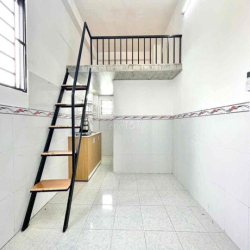 Phòng Gác Lửng Mới Xây Ngay Sân Bay, CV Gia Định