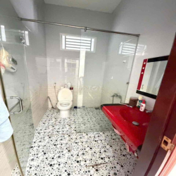 Nhà lầu full nội thất KdC Nam Long 2