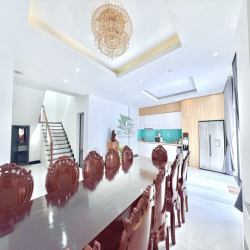 VILLA  CÓ HỒ BƠI KĐT MỸ GIA GIÁ 42 TRIỆU/THÁNG