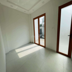 CHO THUÊ NHÀ TRỆT 2 LẦU SÁT MẶT TIỀN TAM BÌNH