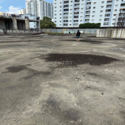 cho thuê Đất có nền sẵn.16000m2 làm thể thao . bãi xe. giá 65k/m2