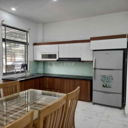 Cho thuê nhà liền kề 4 tầng mới tinh ô tô đỗ cửa