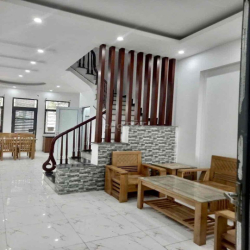 Cho thuê nhà liền kề 4 tầng mới tinh ô tô đỗ cửa
