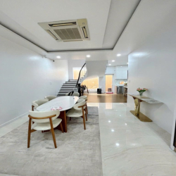 CHO THUÊ  BIỆT THỰ 3 LẦU ST KDC TẤN TRƯỜNG PHÚ THUẬN Q7