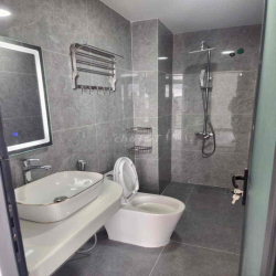 CHO THUÊ NHÀ MỚI 100% – 7PN 8WC – LỮ GIA P9  Vị trí: Hẻm 24 Lữ Gia, Ph