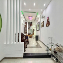 CHO THUÊ NHÀ 3 PHÒNG NGỦ BÀN CỜ PHƯỚC LONG GIÁ 15 TRIỆU/THÁNG