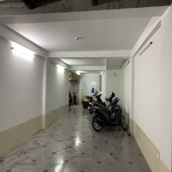 Cho thuê vp phố hoàng Quốc Việt,dtsd 80m2 – 150m2,giá 18tr – 39tr/th