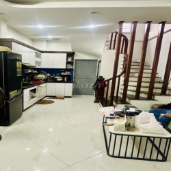 AN DƯƠNG VƯƠNG -TÂY HỒ- NHÀ ĐẸP - FULL NỘI THẤT- DT 35M x 7,5 tỷ