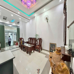 CHO THUÊ NHÀ 3 PHÒNG NGỦ BÀN CỜ PHƯỚC LONG GIÁ 15 TRIỆU/THÁNG