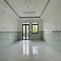 Cho thuê nhà đường lớn khu dân cư hưng phú 1 gần siêu thị go cần thơ