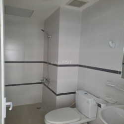 Chính chủ cho thuê căn 2PN, 2WC Full nội thất, ngay gần quận 5