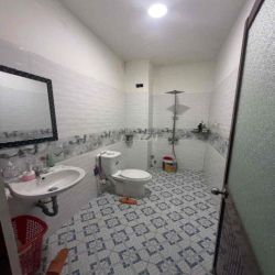 ktx mới khai trương ngay chợ 339 đỗ xuân hợp