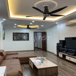 Nhà ngõ 216 Trung Kính, Diện tích 60m2 x 5 tầng, đường 8m để ô tô