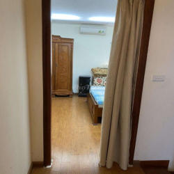 Nhà ngõ 216 Trung Kính, Diện tích 60m2 x 5 tầng, đường 8m để ô tô