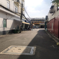 Nhà cho thuê nguyên căn HXH/2 4PN. 3WC. PK. BC. bếp