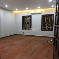 Nhà ngõ 216 Trung Kính, Diện tích 60m2 x 5 tầng, đường 8m để ô tô