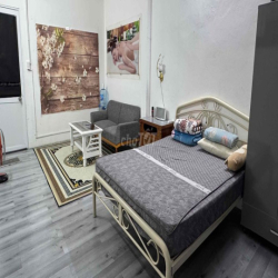 Nhà ở dư một phòng rộng 30m2 cần cho thuê lại (MT ngay ngã 4 Phú Nhuân