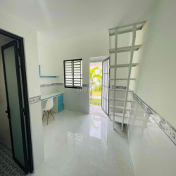 Cho thuê Mini House - Sân vườn - Máy lạnh