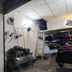 Kiot mặt tiền lớn 