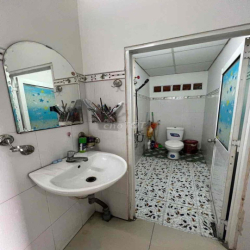 CHO THUÊ MẶT TIỀN ĐƯỜNG ĐÔNG BẮC 4x22 1 TRỆT, 1 LẦU