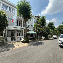 Cần cho thuê nhà khu Lovera Khang Điền Bình Chánh