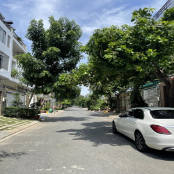 CHO THUÊ NHÀ 3 Tầng gần CÔNG VIÊN, 5PN, 4x20m, đường rộng 12m Bình Lợi