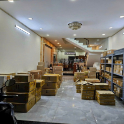 CHO THUÊ NHÀ 3 Tầng gần CÔNG VIÊN, 5PN, 4x20m, đường rộng 12m Bình Lợi