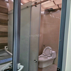 CHO THUÊ NHÀ 3 Tầng gần CÔNG VIÊN, 5PN, 4x20m, đường rộng 12m Bình Lợi