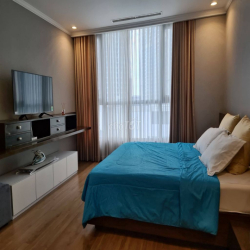 Hạ giá cho thuê 3PN Vinhomes Central Park, nội thất xịn, view thoáng