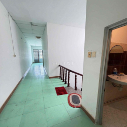 Nhà 5 phòng KDc 586