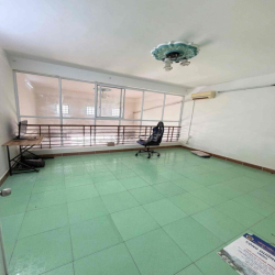 Nhà 5 phòng KDc 586