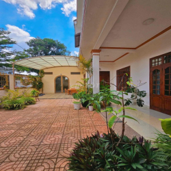 Cho Thuê Biệt Thự Hơn 400m2 Amakhe