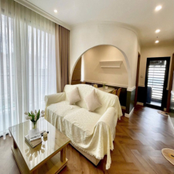 ✨ HOMESTAY CAO CẤP VIEW TRIỆU ĐÔ – KHÔNG GIAN RIÊNG TẠI VINHOMES