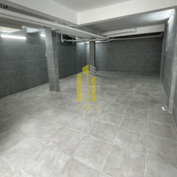 NHÀ THIẾT KẾ VĂN PHÒNG SÀN TRỐNG THANG MÁY GIÁ 65 TRIỆU