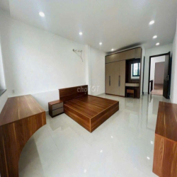 Nhà Mới Hẻm Xe Tải Sư Vạn Hạnh - 4x17M 6PN - Có Sẵn Máy Lạnh