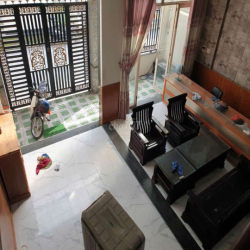 Nhà nguyên căn 2 lầu 7.5x17m, mặt tiền đường nhựa KDC xã Bà Điểm