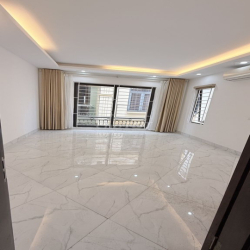 Cho thuê nhà mặt ngõ thông phố 8/3  - 35m2- 5 tầng lô góc