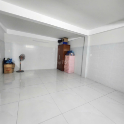 Cho thuê văn phòng tầng trệt Tỉnh Lộ 10 & Lê Đình Cẩn, chỉ 4tr/tháng