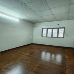 nhà mặt tiền 4 phòng ngủ 3,5x13 nguyễn tiểu la