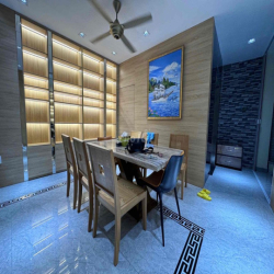 SIÊU PHẨM TRỞ LẠI – CĂN HỘ DỊCH VỤ 3 TẦNG RIÊNG BIỆT CÓ THANG MÁY