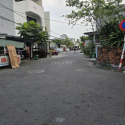 2 tầng 3 phòng ngủ có hồ bơi full nội thất gần BV 600 giường giá 22tr