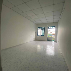Cho thuê nhà Tô Hiệu Tân Phú giá 6 triệu- trệt, lầu mới đẹp,hẻm xe tải