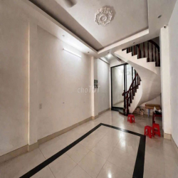 Nhà 1 Trệt 3 Lầu 4x23m 4 Phòng 4 wc Quốc Hương Khu Thảo Điền