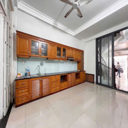 Nhà 1 Trệt 3 Lầu 4x23m 4 Phòng 4 wc Quốc Hương Khu Thảo Điền