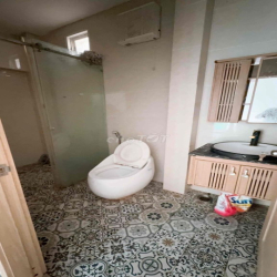 CHO THUÊ NHÀ TRỆT LỬNG TRỤC CHÍNH HẺN 16 ĐƯỜNG ĐỀ THÁM