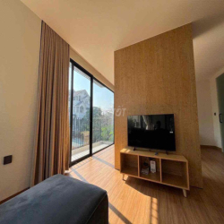 Cho thuê căn hộ 1PN ban công rộng Full NT gần VH Mall Q10